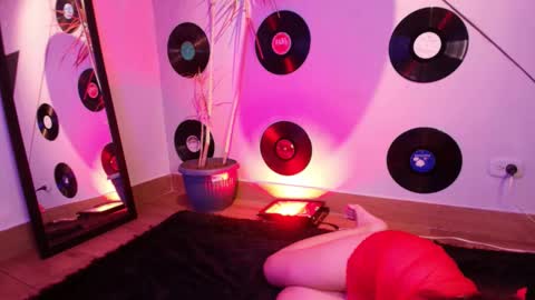 Julieta online show from 27, 10, 2025