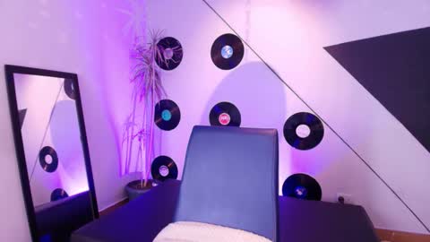 Julieta online show from 5, 3, 2026