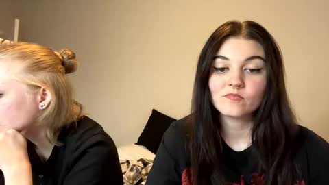 Goddess Raven online show from 4, 1, 2025