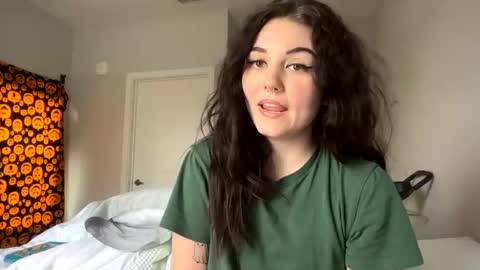 Goddess Raven online show from 1, 2, 2025