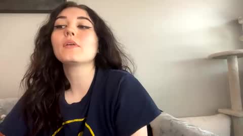 Goddess Raven online show from 3, 3, 2025