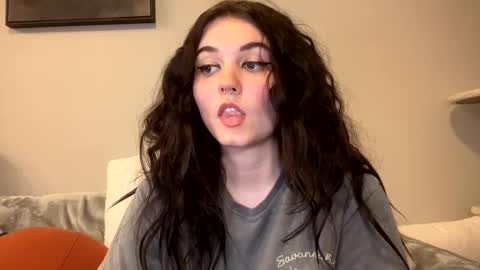 Goddess Raven online show from 4, 3, 2025