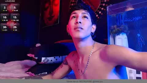 Snapshot of godly_huan chatting on 2, 12, 2025 HUAN online show from 2, 12, 2025