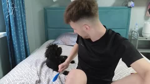 Golden boyyy21 online show from 11, 2, 2026