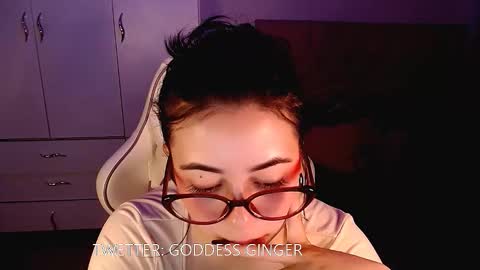 Snapshot of golden_gingerkitty chatting on 28, 10, 2025 golden_gingerkitty online show from 28, 10, 2025