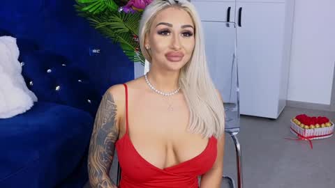 GoldenAmberX online show from 8, 1, 2025