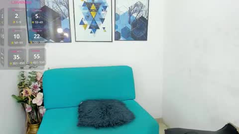 Snapshot of goldenbigcockts chatting on 21, 11, 2025 goldenbigcockts online show from 21, 11, 2025