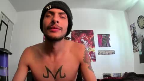 Snapshot of goldenflako chatting on 8, 3, 2025 goldenflako online show from 8, 3, 2025