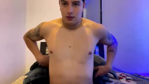 goldenknight33 online show from 26, 11, 2025