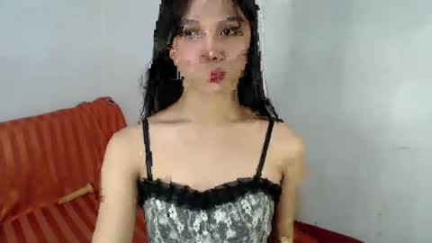 Lily is Gold online show from 1, 2, 2025