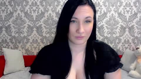 Snapshot of goldmoonn chatting on 2, 2, 2025 goldmoonn online show from 2, 2, 2025