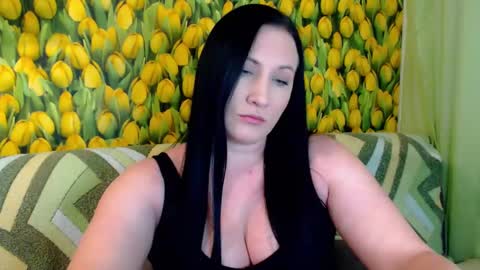Snapshot of goldmoonn chatting on 3, 3, 2025 goldmoonn online show from 3, 3, 2025