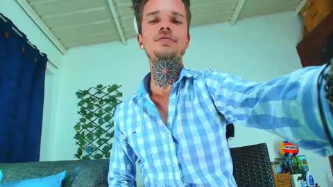 Goldy Loyal93 online show from 13, 9, 2025