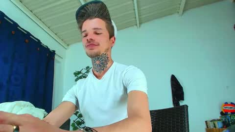 Goldy Loyal93 online show from 18, 9, 2025