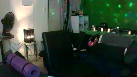 goldyguy011 online show from 18, 2, 2025