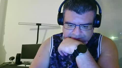 gomezgonz5 online show from 21, 9, 2025