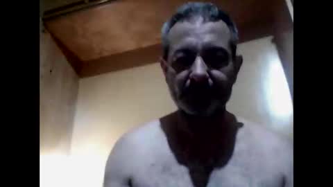 Snapshot of gonzalobilbaogon chatting on 10, 1, 2025 gonzalo online show from 10, 1, 2025