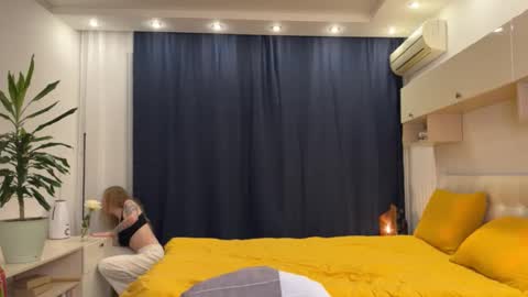 Polly online show from 28, 2, 2026