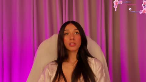 Snapshot of gorgeous_brunette chatting on 4, 2, 2025 Rose online show from 4, 2, 2025