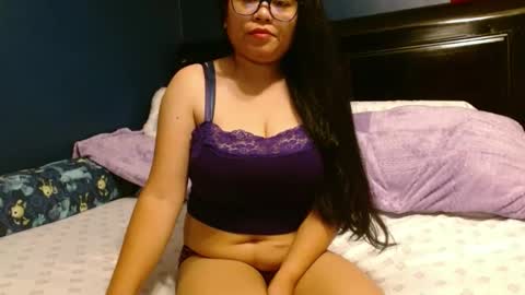 gorgeouslyn09 online show from 21, 12, 2025
