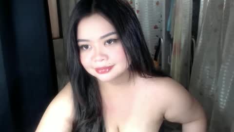 Snapshot of gorgeuos_mae chatting on 10, 10, 2025 MAE online show from 10, 10, 2025