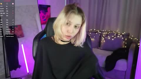 Snapshot of goth__tv chatting on 23, 10, 2025 Violeta online show from 23, 10, 2025