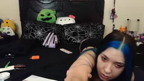 gothbaby305 online show from 17, 10, 2025