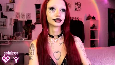    online show from 27, 10, 2025