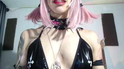        online show from 5, 1, 2025