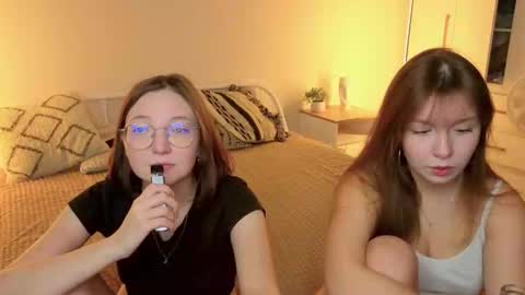 HIMORI AND LISAPVT NAKED online show from 13, 9, 2025