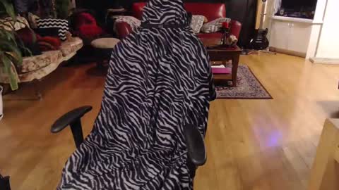 Snapshot of gothstripper chatting on 7, 2, 2025 Hezra online show from 7, 2, 2025