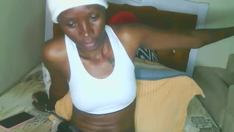 Snapshot of graceessy chatting on 12, 10, 2025 graceessy online show from 12, 10, 2025