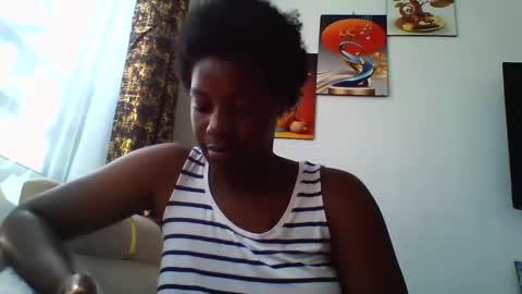 Snapshot of graceessy chatting on 16, 10, 2025 graceessy online show from 16, 10, 2025