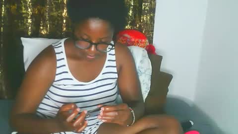 Snapshot of graceessy chatting on 18, 10, 2025 graceessy online show from 18, 10, 2025