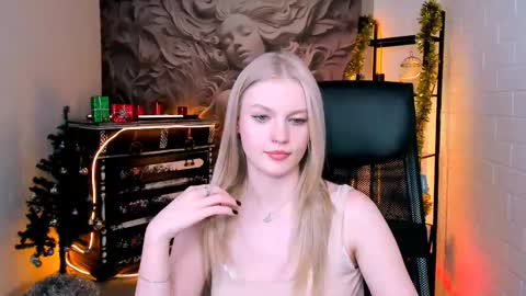 Grace Glamour online show from 13, 12, 2025