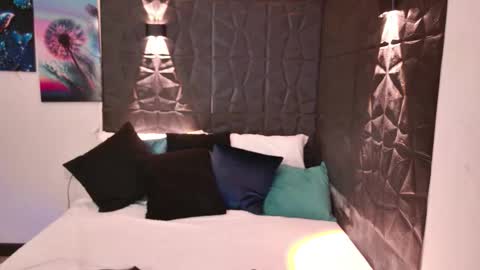 Snapshot of graceymilf999 chatting on 14, 10, 2025 Gracey Milf online show from 14, 10, 2025