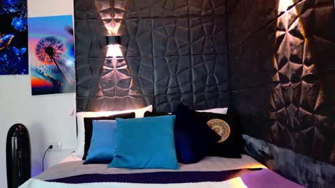 Snapshot of graceymilf999 chatting on 7, 11, 2025 Gracey Milf online show from 7, 11, 2025