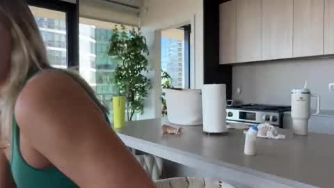 Gracie Mae online show from 3, 11, 2025