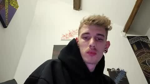 Snapshot of graff4 chatting on 30, 12, 2024 Smallcom online show from 30, 12, 2024