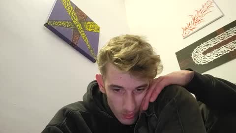 Snapshot of graff4 chatting on 12, 2, 2025 Smallcom online show from 12, 2, 2025