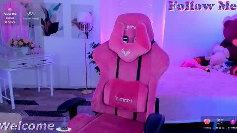 GrayceWild online show from 9, 10, 2025