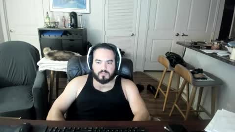 Snapshot of greasejockey88 chatting on 17, 11, 2025 greasejockey88 online show from 17, 11, 2025