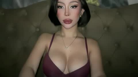 Marie Pelie online show from 3, 2, 2026