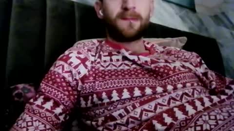 Snapshot of greendiamon chatting on 24, 12, 2024 greendiamon online show from 24, 12, 2024