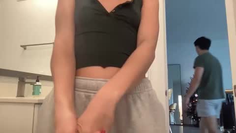 Snapshot of greeneyeddream129 chatting on 23, 12, 2024 mila 3 online show from 23, 12, 2024