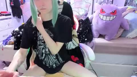 GreenEyedLovexo online show from 22, 11, 2025