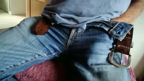 Snapshot of greenforestguy chatting on 13, 10, 2025 greenforestguy online show from 13, 10, 2025