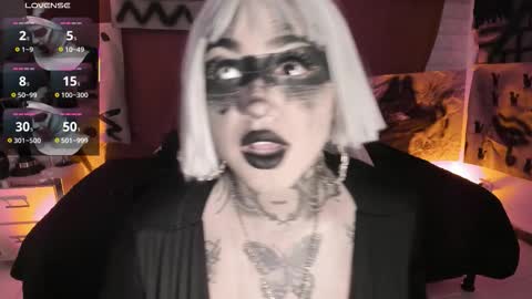   online show from 31, 10, 2025