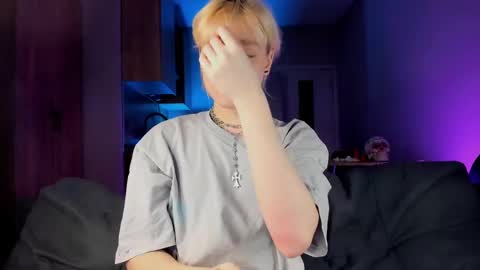 Greg-independent model online show from 23, 2, 2025