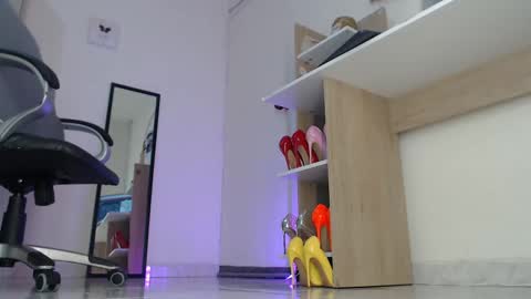 Snapshot of greta_bellucci chatting on 6, 10, 2025 Greta online show from 6, 10, 2025